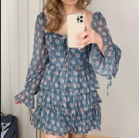 Floral Lace Up Corset Style Tiered Skirt Mini Dress with Fluted Sleeve - Picture 15 of 15